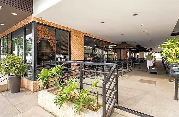 호텔 Vista Heights Legarda 4*