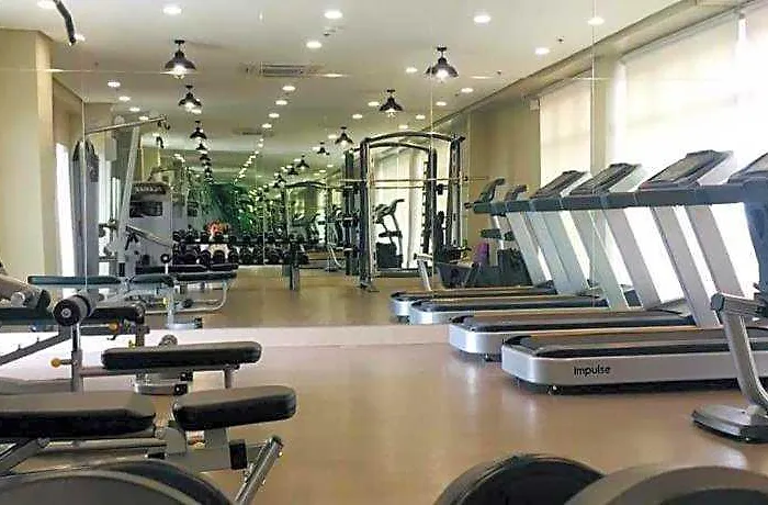 호텔 Vista Heights Legarda 4*