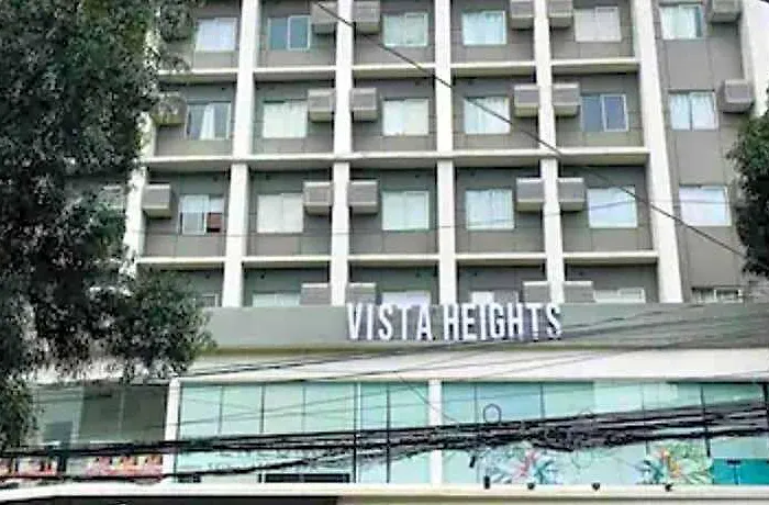 Vista Heights Legarda 호텔 4*